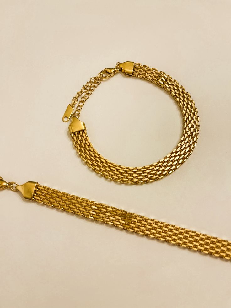 Mesh chain bracelet